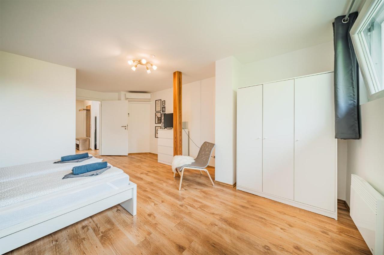 Panorama-Apartments In Unmittelbarer See-Nahe Schiefling am See Exteriör bild
